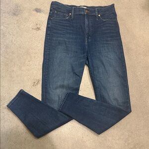 Madewell 11” high rise skinny jeans. Size 30